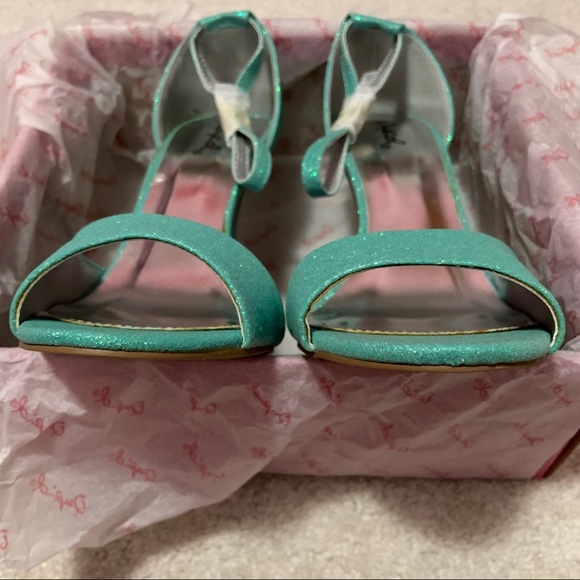 Qupid Mint Glitter Stiletto Heels - Picture 5 of 12